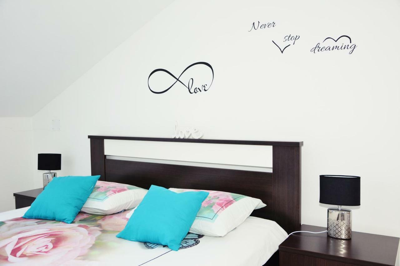 Tri Srice Apartman Zengg Kültér fotó